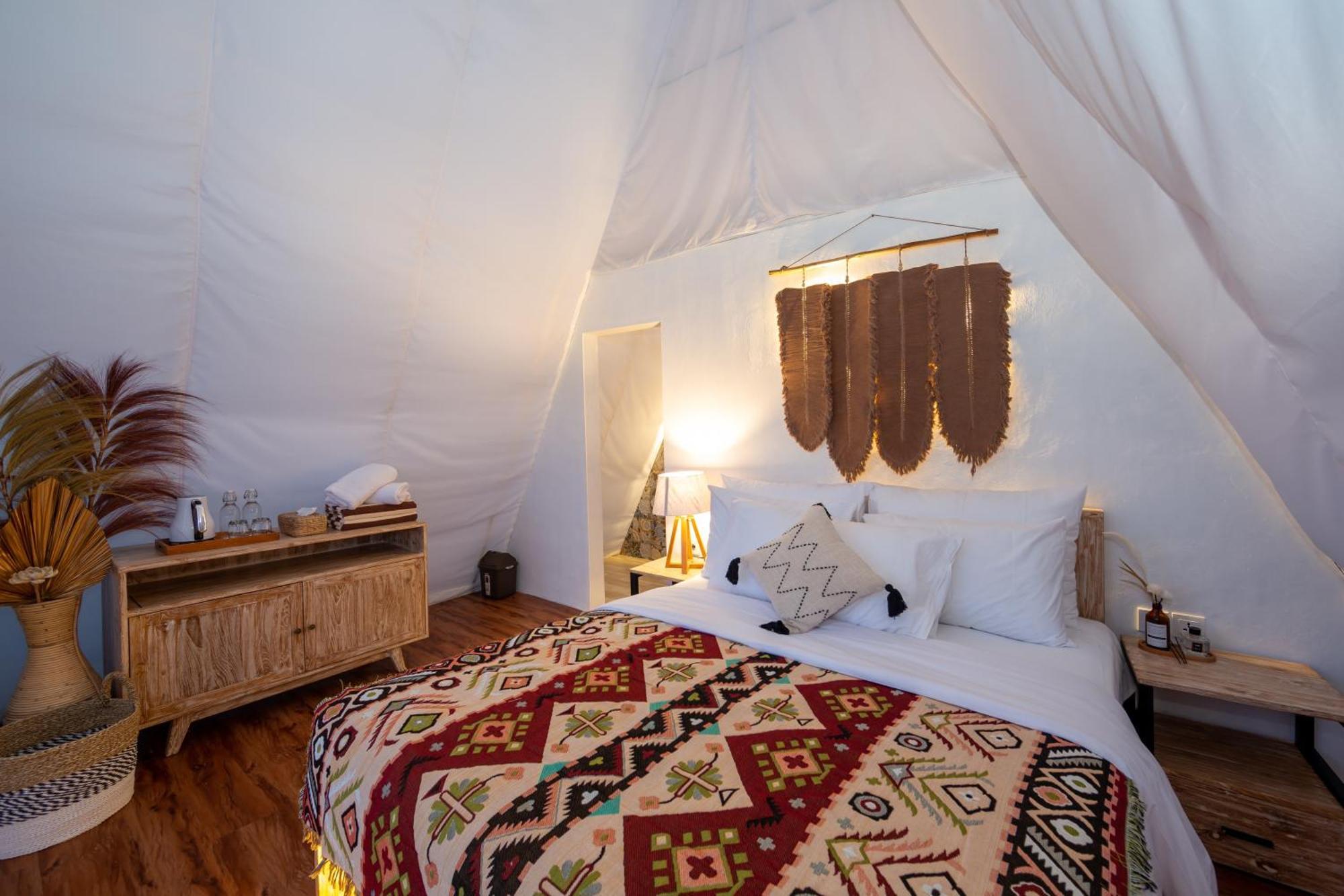 The Dewi Kintamani Luxury Glamping And Natural Hotspring Exterior foto